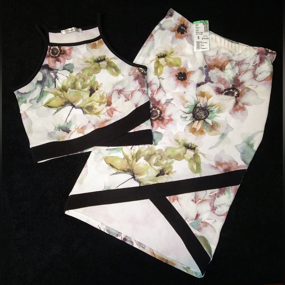 NWT Papaya Watercolor Floral Skirt & Matching Cropped Halter Top ~ Sz S